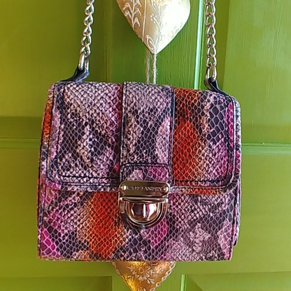 KATE LANDRY CROSSBODY - Picture 1 of 8